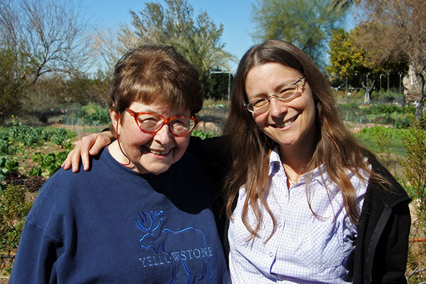 Jutta Engelhardt and Caroline Wise at Tonopah Rob’s Vegetable Farm in Tonopah, Arizona