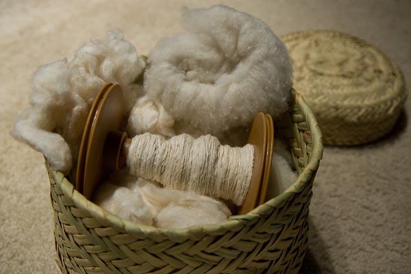 Cotton fibers from raw fibers to yarn